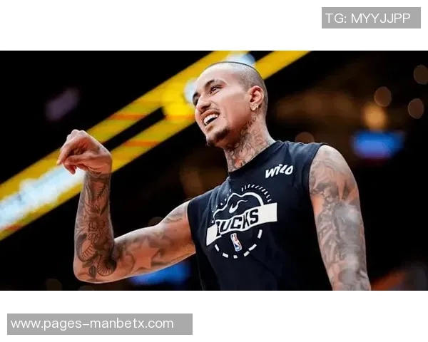 库兹马半场表现抢眼10投6中贡献13分6篮板2助攻并抢下3前场板