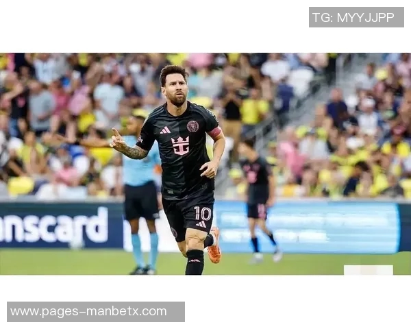 伊布调侃梅西小儿子西罗称其为迷你版梅西引发热议